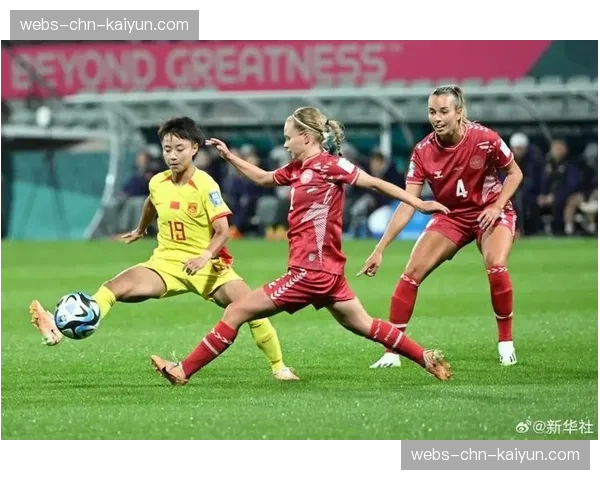 团队接力赛（XCR）揭幕战：丹麦队凭借最后一棒绝杀夺冠